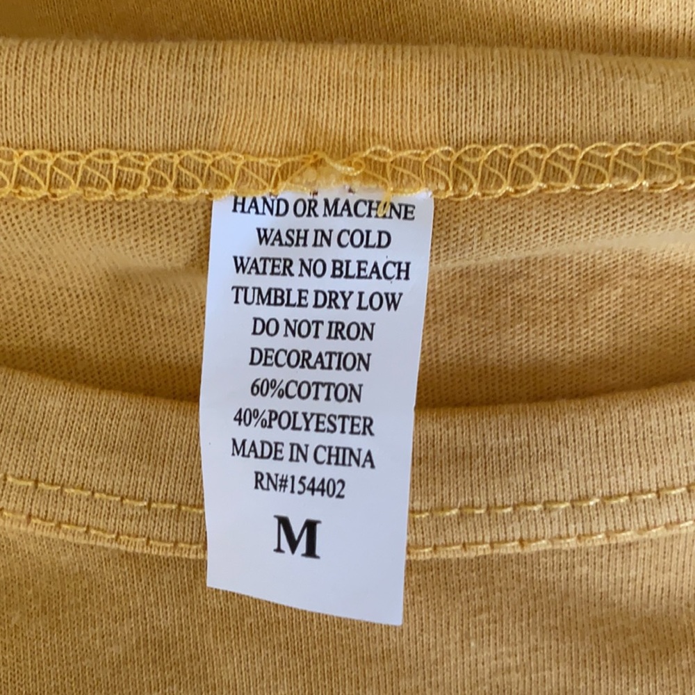 Be The Change Daisy Graphic Yellow Tee- M - Picture 6 of 6